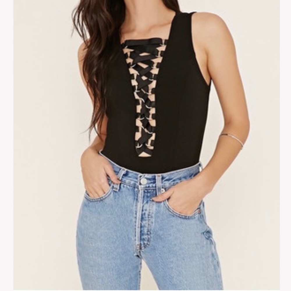 🖤Crisscross Gold Chain Bodysuit🖤